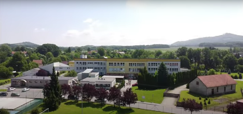 naše škola